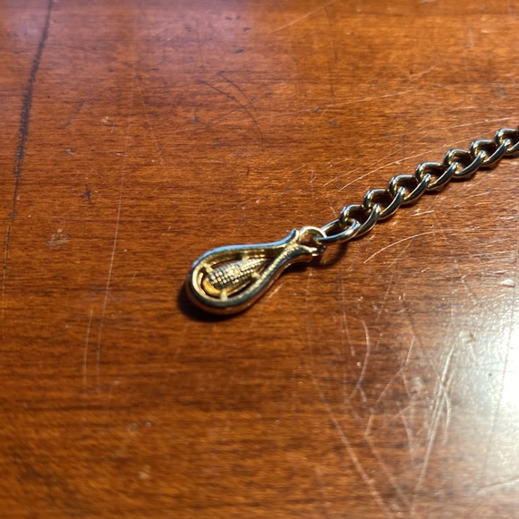 Vintage with Hanging Tag Sign Coro Gold-Tone Necklace. - Picture 2 of 8